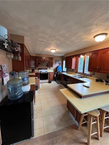 5088 Arcadia Zurich Norris Road, Sodus, NY 14551