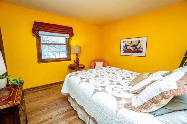 1574 Parkway DRIVE, Port Washington, WI 53074