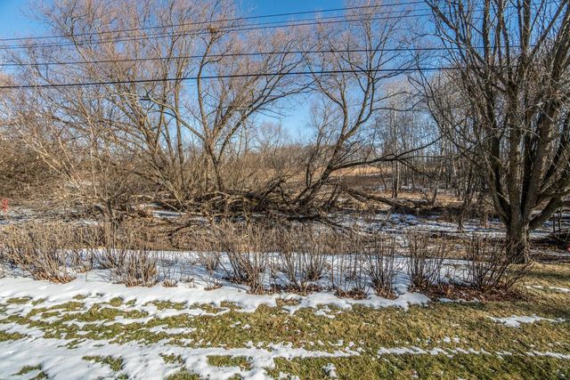 1574 Parkway DRIVE, Port Washington, WI 53074