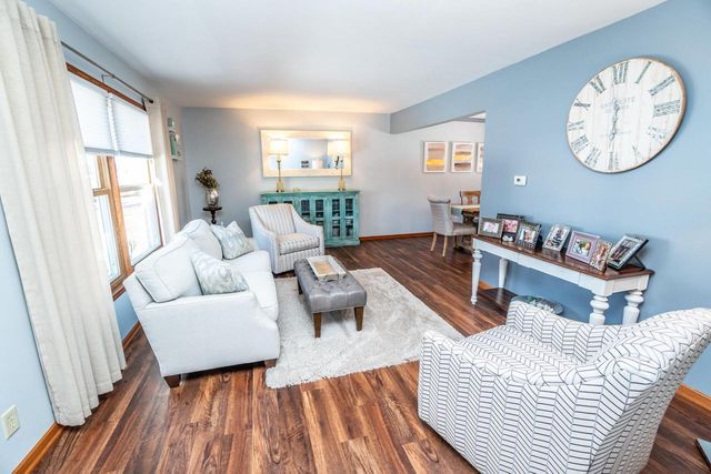 1574 Parkway DRIVE, Port Washington, WI 53074