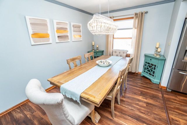 1574 Parkway DRIVE, Port Washington, WI 53074