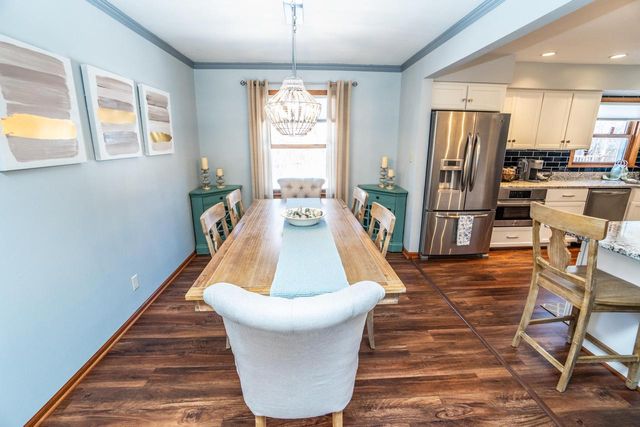 1574 Parkway DRIVE, Port Washington, WI 53074