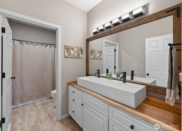 3713 Cedar Glen Way, Anacortes, WA 98221