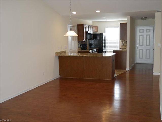 3225 Hyde Place Circle, Winston-salem, NC 27103