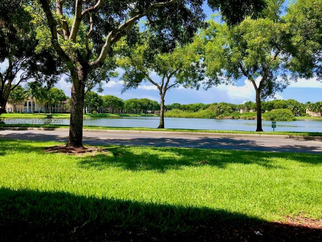 2557 Centergate Dr 103, Miramar, FL 33025