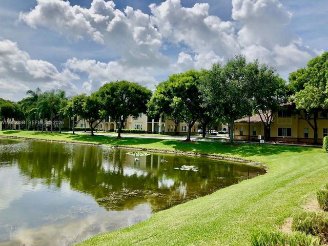 2557 Centergate Dr 103, Miramar, FL 33025