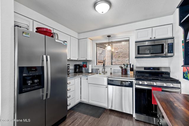 18126 E Duwamish DR, Bayview, ID 83803