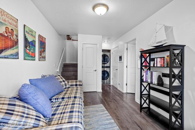 18126 E Duwamish DR, Bayview, ID 83803