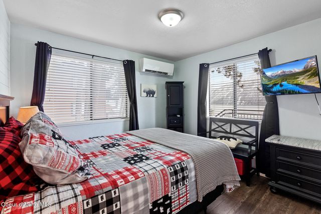 18126 E Duwamish DR, Bayview, ID 83803