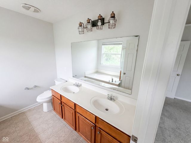 18676 Mill Grove Drive, Noblesville, IN 46062