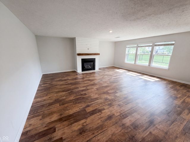 18676 Mill Grove Drive, Noblesville, IN 46062