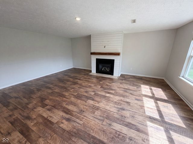 18676 Mill Grove Drive, Noblesville, IN 46062