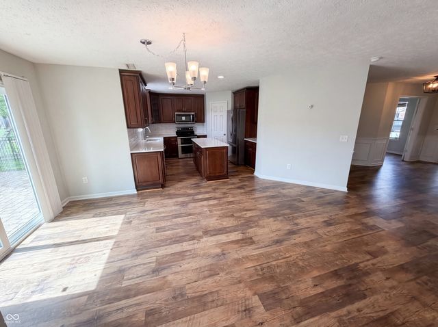 18676 Mill Grove Drive, Noblesville, IN 46062