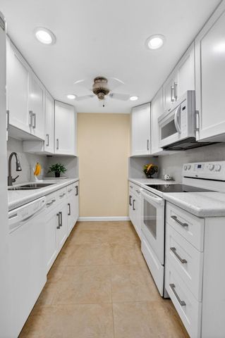 2070 Newport Q, Deerfield Beach, FL 33442