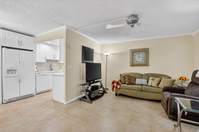 2070 Newport Q, Deerfield Beach, FL 33442