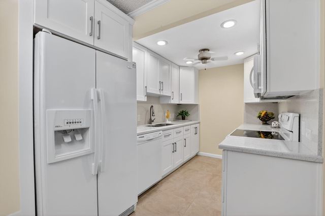 2070 Newport Q, Deerfield Beach, FL 33442