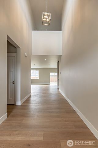 404 E Heatherstone Court, Ellensburg, WA 98926
