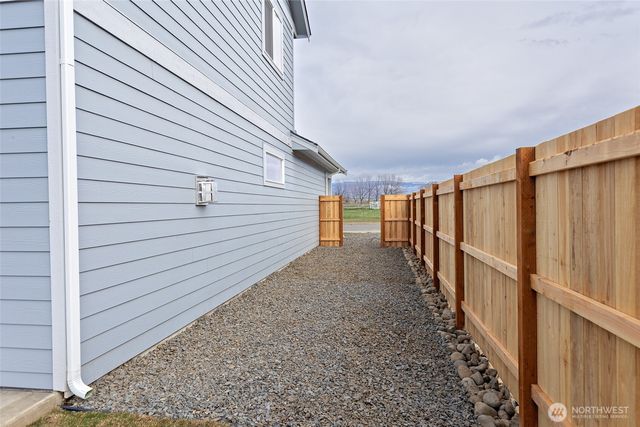 404 E Heatherstone Court, Ellensburg, WA 98926