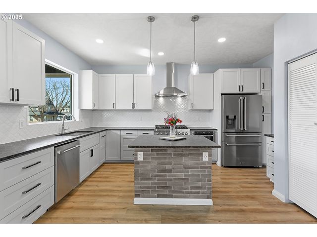 417 E MAIN St, Goldendale, WA 98620