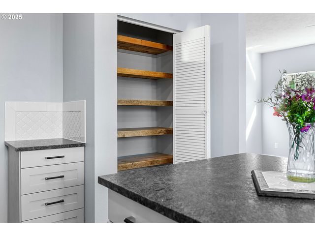 417 E MAIN St, Goldendale, WA 98620