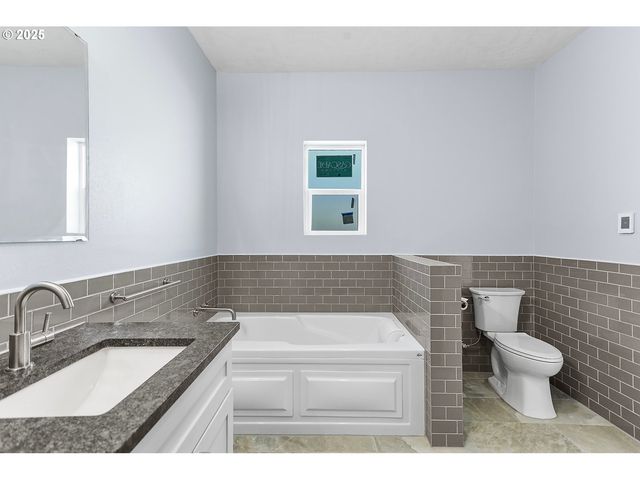 417 E MAIN St, Goldendale, WA 98620