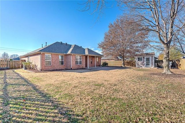 3236 W Westbury Street, Fayetteville, AR 72704