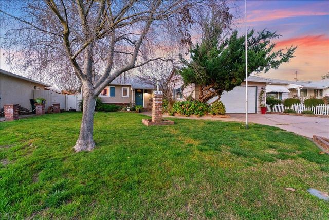 10249 Rinda Dr, Rancho Cordova, CA 95670