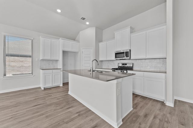609 Bonnie Rose Lane, Van Alstyne, TX 75495