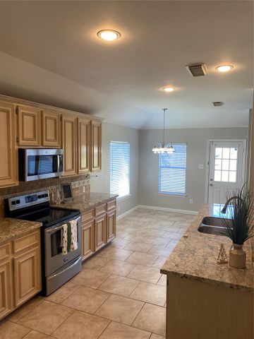 12005 Green Falls Drive, Pearland, TX 77584