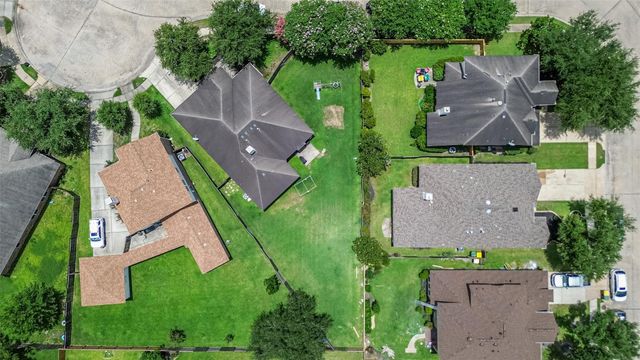 12005 Green Falls Drive, Pearland, TX 77584