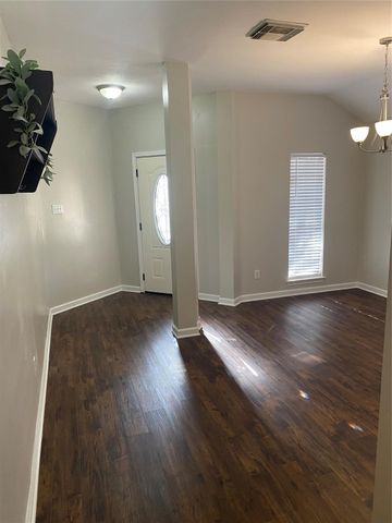 12005 Green Falls Drive, Pearland, TX 77584