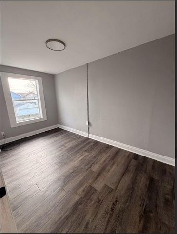 621 E Gates Street, Columbus, OH 43206