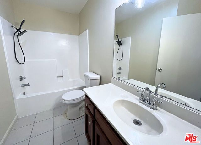 13144 Bromont Avenue 3, Sylmar (los Angeles), CA 91342