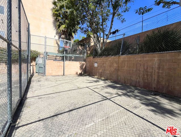 13144 Bromont Avenue 3, Sylmar (los Angeles), CA 91342