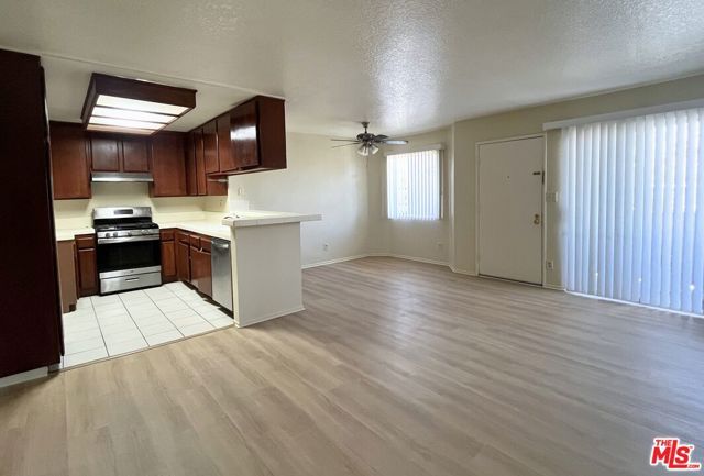 13144 Bromont Avenue 3, Sylmar (los Angeles), CA 91342