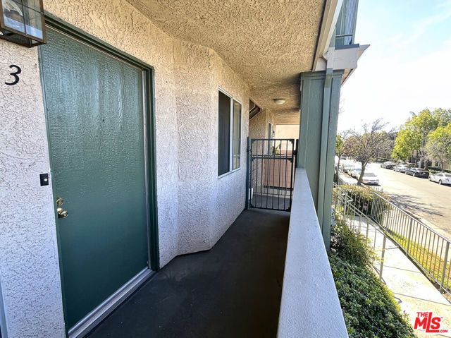 13144 Bromont Avenue 3, Sylmar (los Angeles), CA 91342