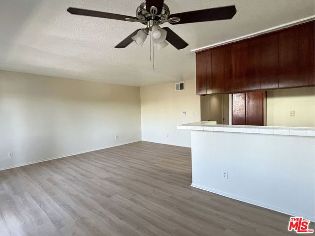 13144 Bromont Avenue 3, Sylmar (los Angeles), CA 91342