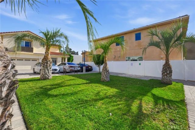 7608 Ani Way, North Hollywood, CA 91605