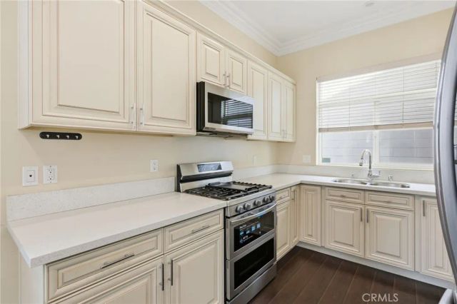 7608 Ani Way, North Hollywood, CA 91605
