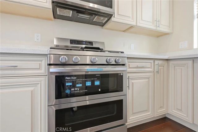 7608 Ani Way, North Hollywood, CA 91605