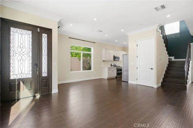 7608 Ani Way, North Hollywood, CA 91605