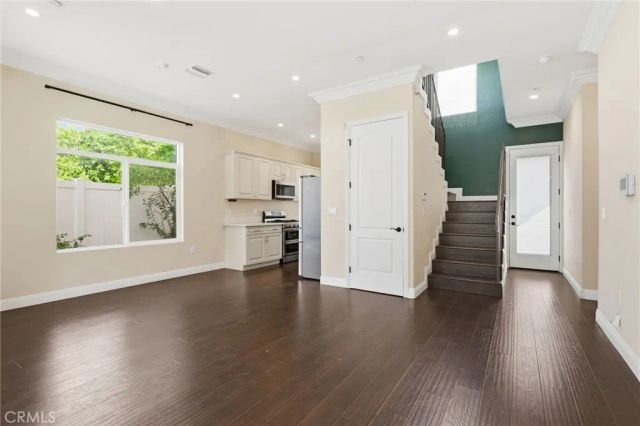 7608 Ani Way, North Hollywood, CA 91605