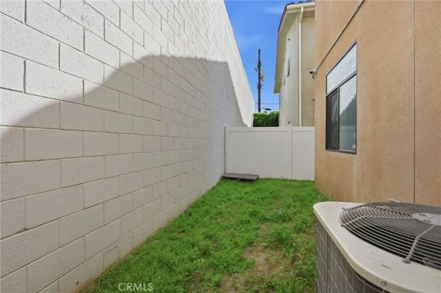 7608 Ani Way, North Hollywood, CA 91605