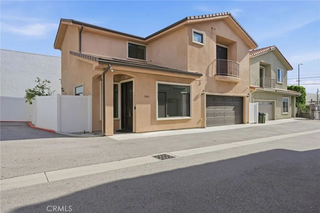 7608 Ani Way, North Hollywood, CA 91605