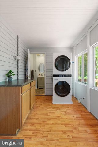293 CAROLINE ST, Orange, VA 22960
