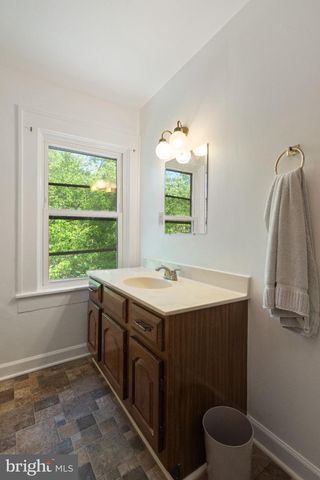 293 CAROLINE ST, Orange, VA 22960