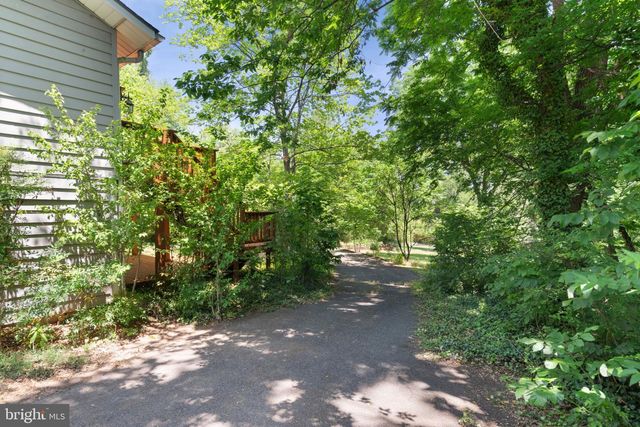 293 CAROLINE ST, Orange, VA 22960