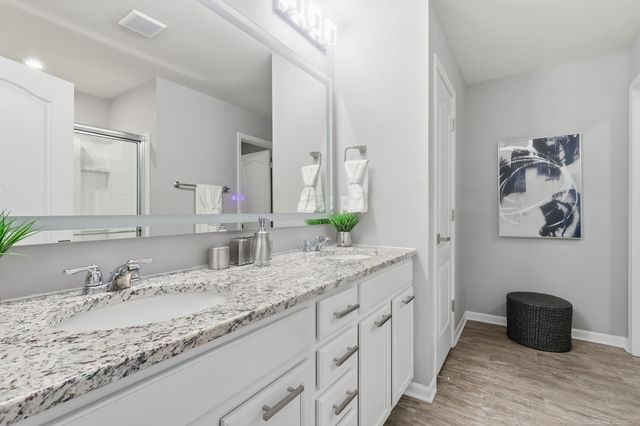 4877 Broomfield Way, Orion Twp, MI 48359