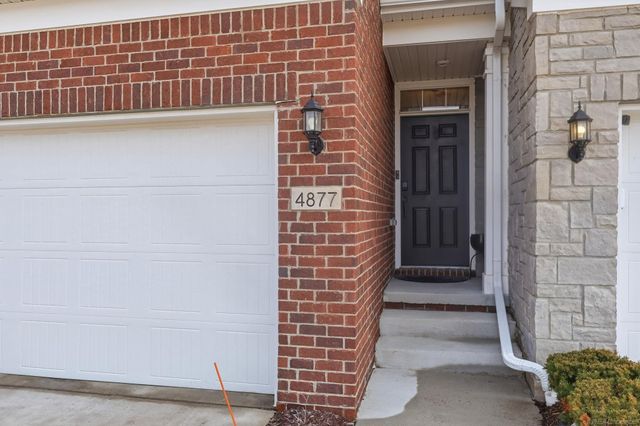 4877 Broomfield Way, Orion Twp, MI 48359