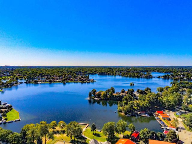 4877 Broomfield Way, Orion Twp, MI 48359